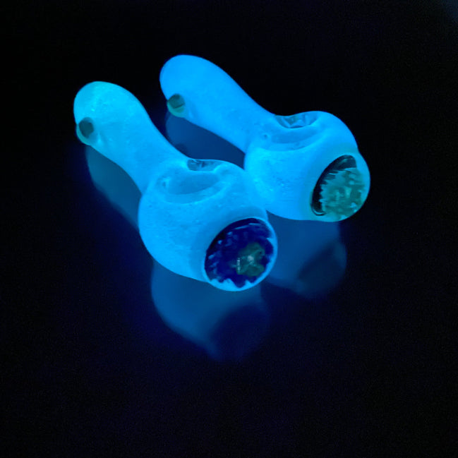 5" Glow in Dark Hand Pipe Flower Head Design Locket - LA Wholesale Kings